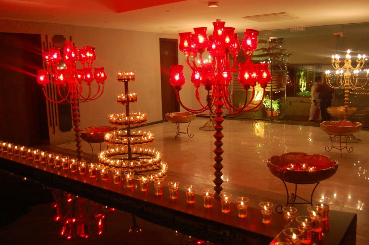 Jalsa Resort Indore Bagian luar foto