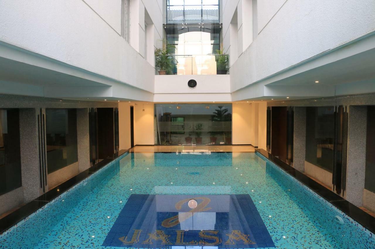 Jalsa Resort Indore Bagian luar foto