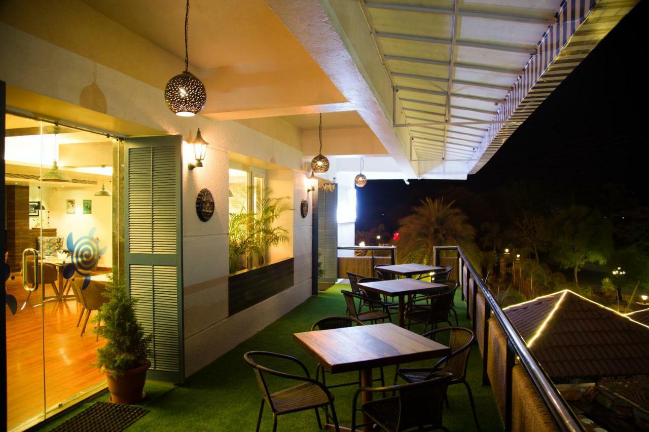 Jalsa Resort Indore Bagian luar foto