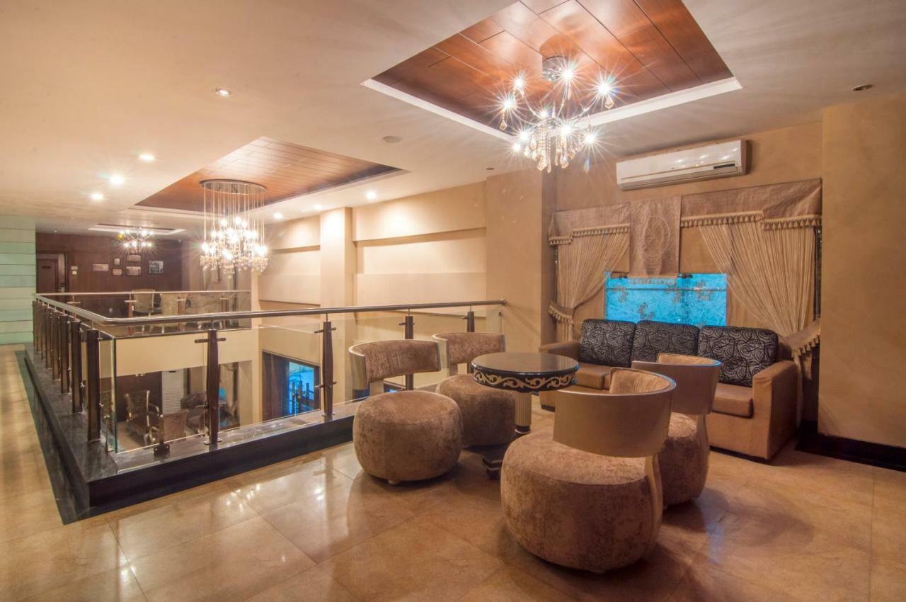 Jalsa Resort Indore Bagian luar foto
