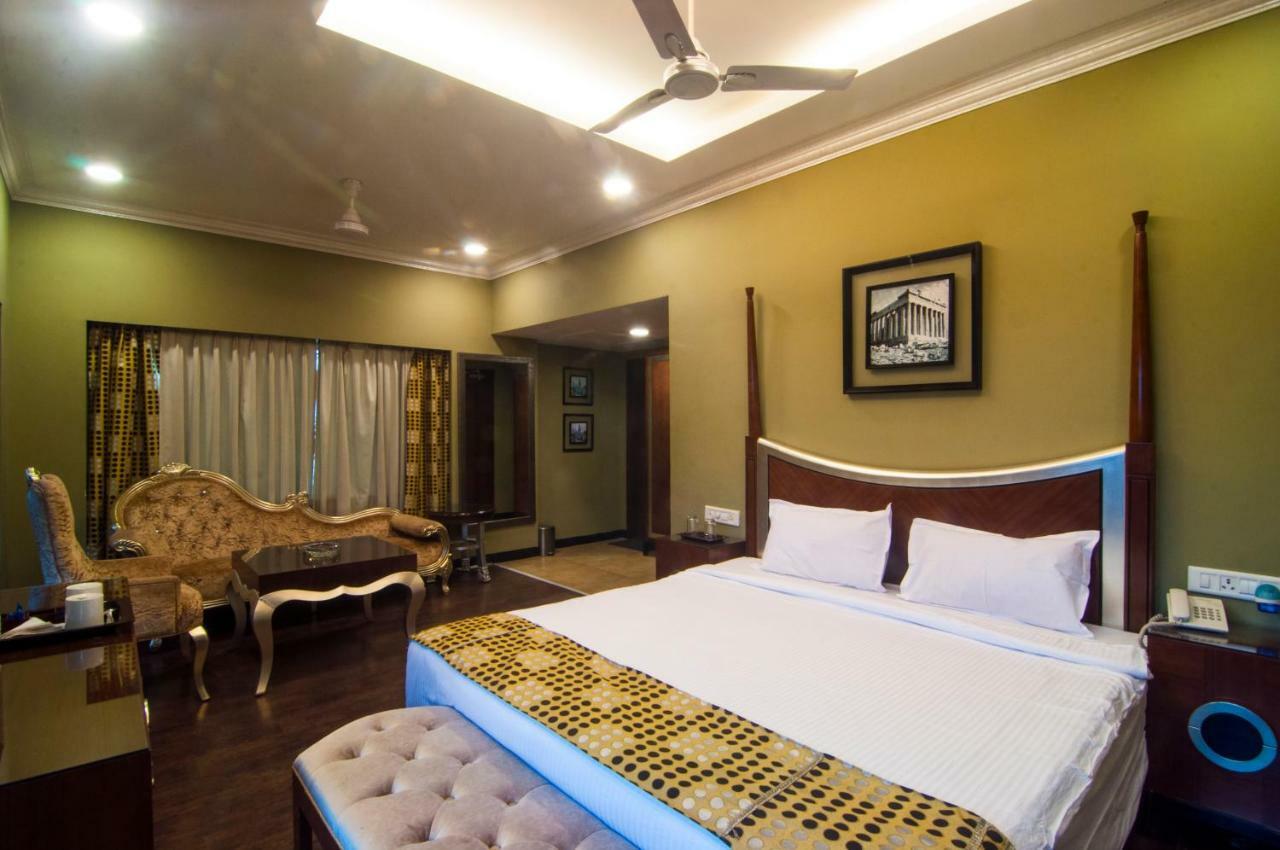 Jalsa Resort Indore Bagian luar foto