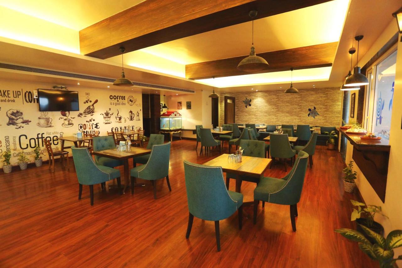 Jalsa Resort Indore Bagian luar foto