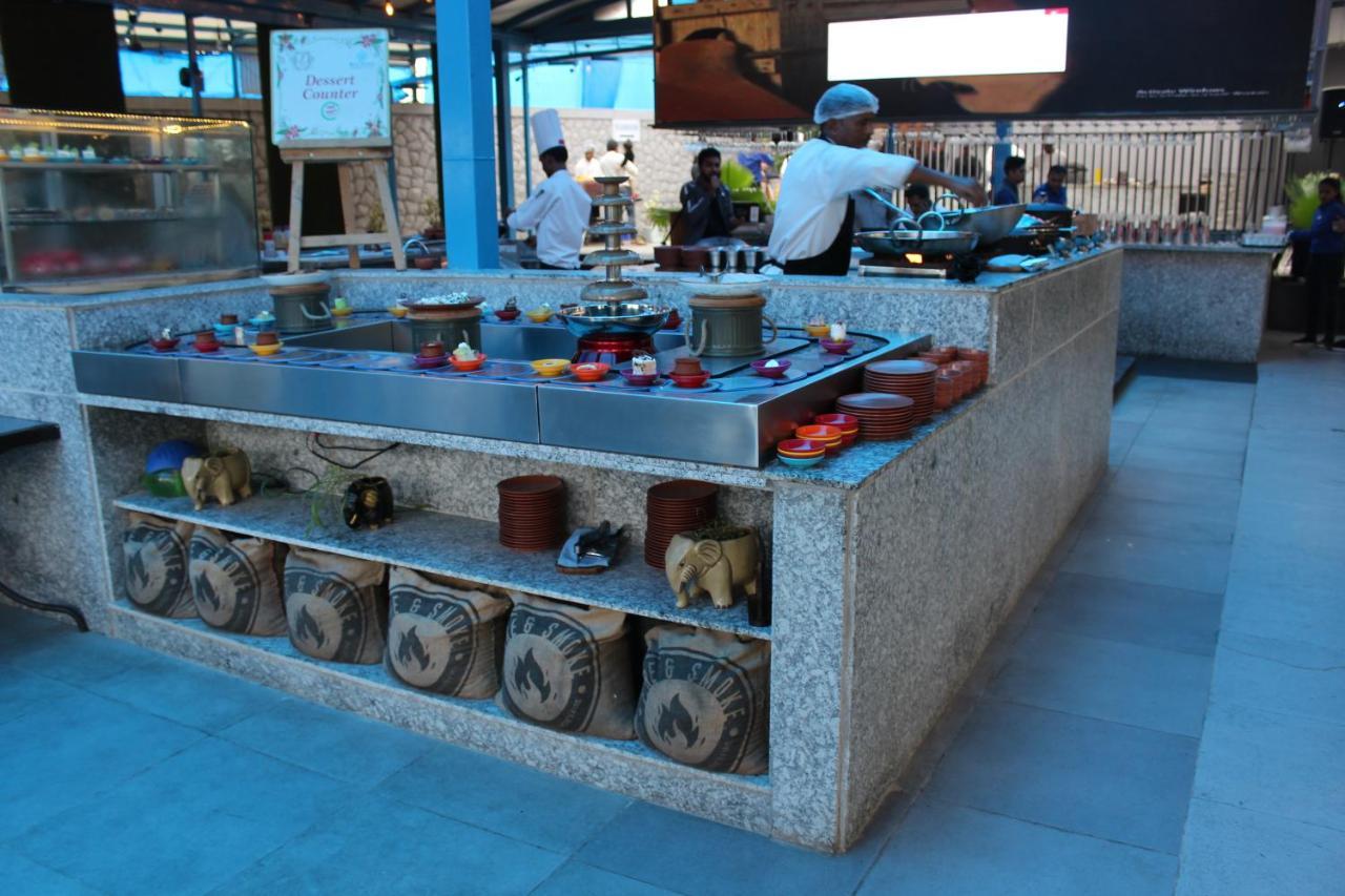 Jalsa Resort Indore Bagian luar foto